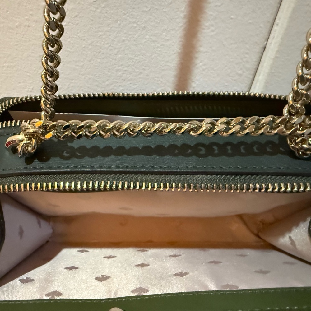 NWT Kate Spade Emerald Green Leather Crossbody Bag with Gold Chain - Picture 6 of 11